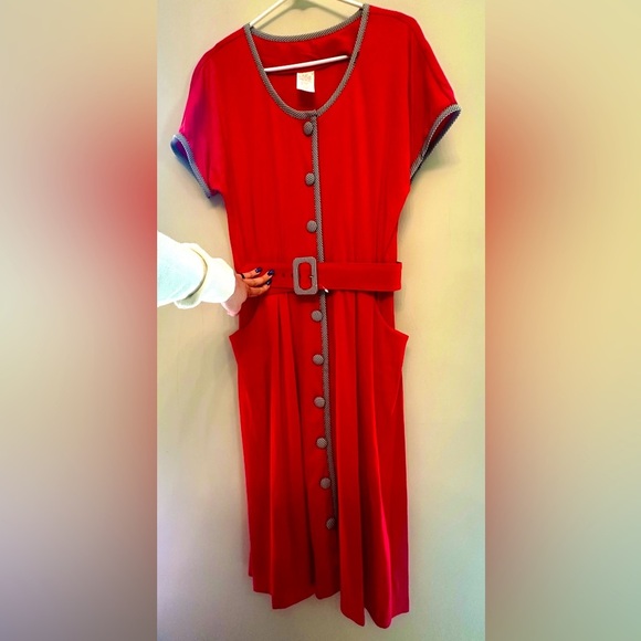 Vintage 80s Red Midi Dress with Button Accents & Detached Belt Size 12 - Picture 3 of 5